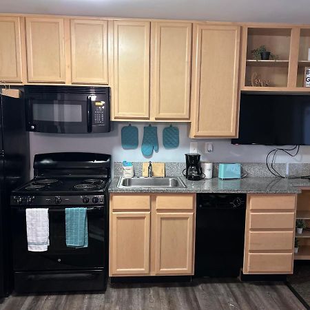 Spooky Low Rate!! Downtown With Free Parking Apartment Indianapolis Exterior photo