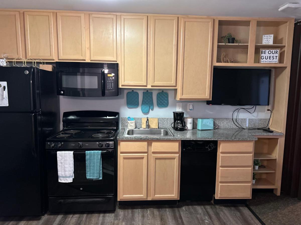 Spooky Low Rate!! Downtown With Free Parking Apartment Indianapolis Exterior photo
